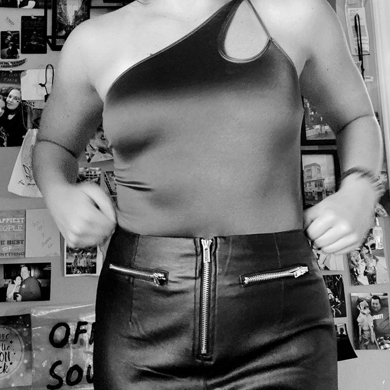 

UO Sexy Suspenders One-Piece Underwear Women s Sling Base Clothing Black Black (non-refundeable) S