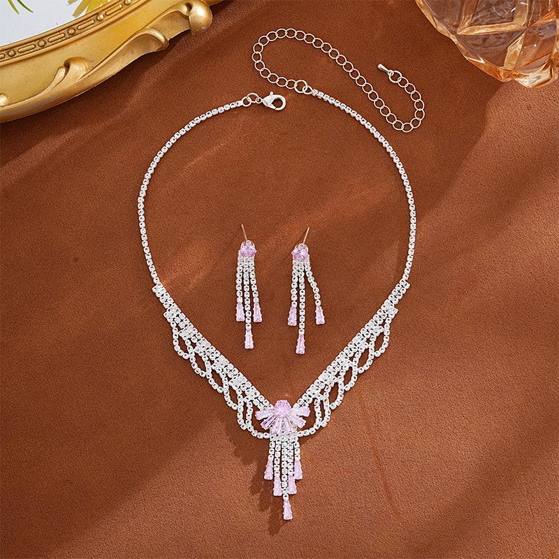 Zircon Jewelry Set: Elegant Niche Design for Weddings and Banquets - Earrings and Necklace
