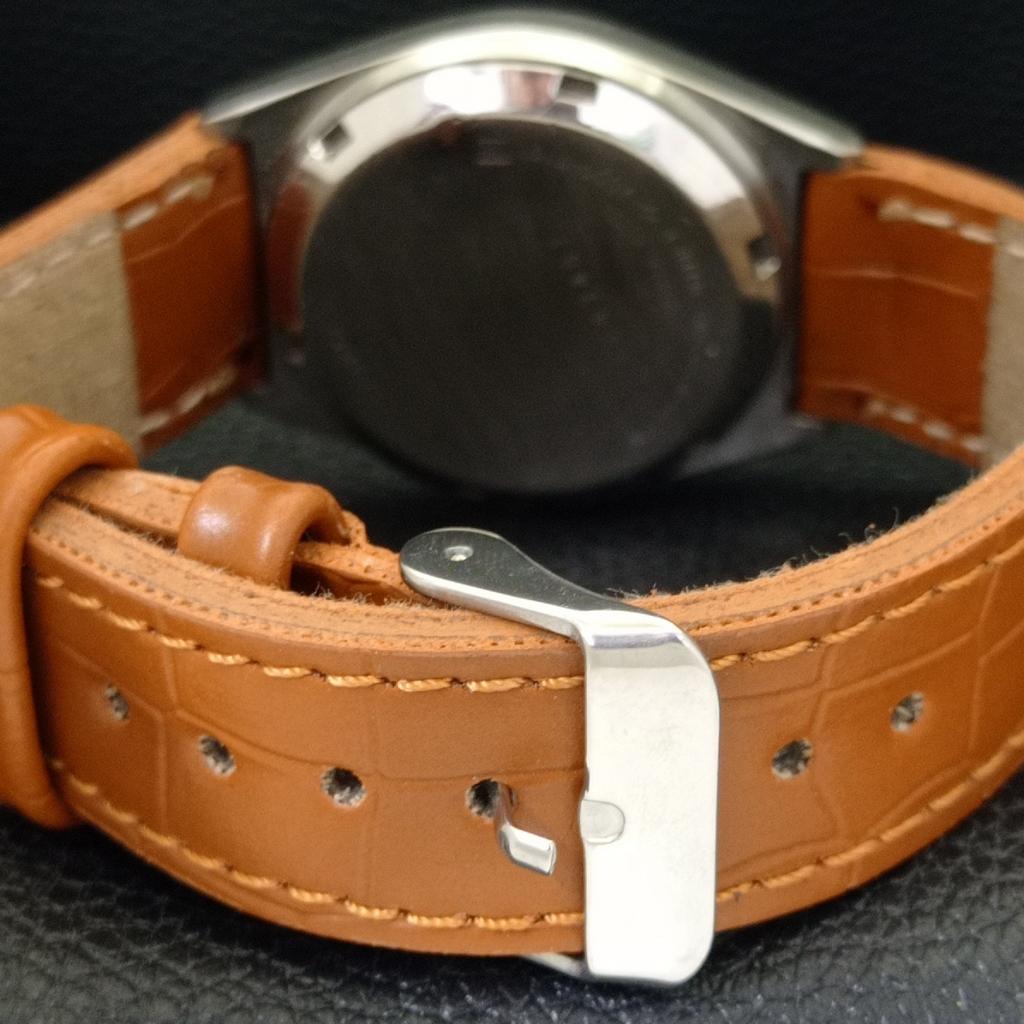 JAPAN VINTAGE SEIKO 5 AUTOMATIC 7025A MENS GOLDEN COLOR DIAL WATCH a701603-5 R206c-a701603