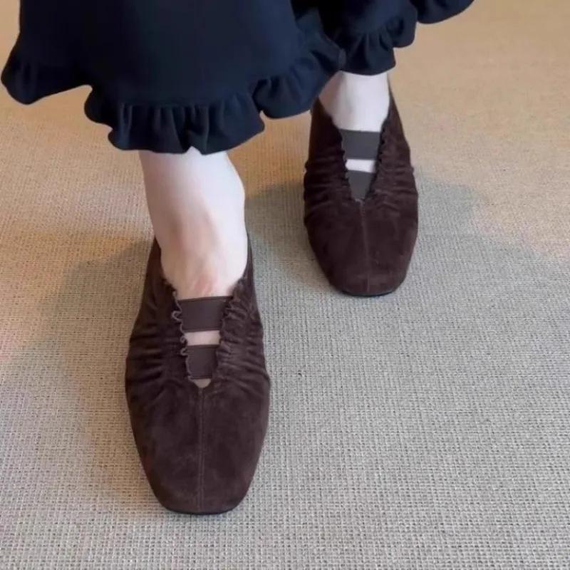 Vintage Single Shoes Autumn New Square Toe Suede Shallow Pleat Soft Sole Non-slip Low Heel Shoes