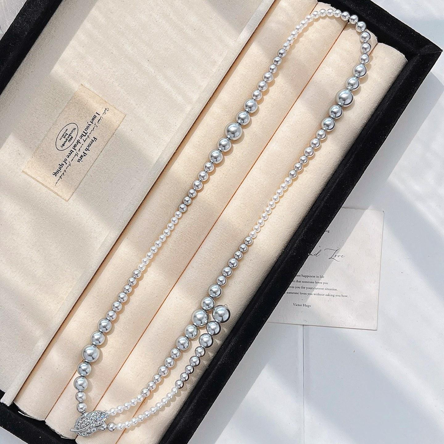 High Quality Cold Platinum Gray Gradual Change Smile Shijia Pearl Sweater Chain Necklace Women