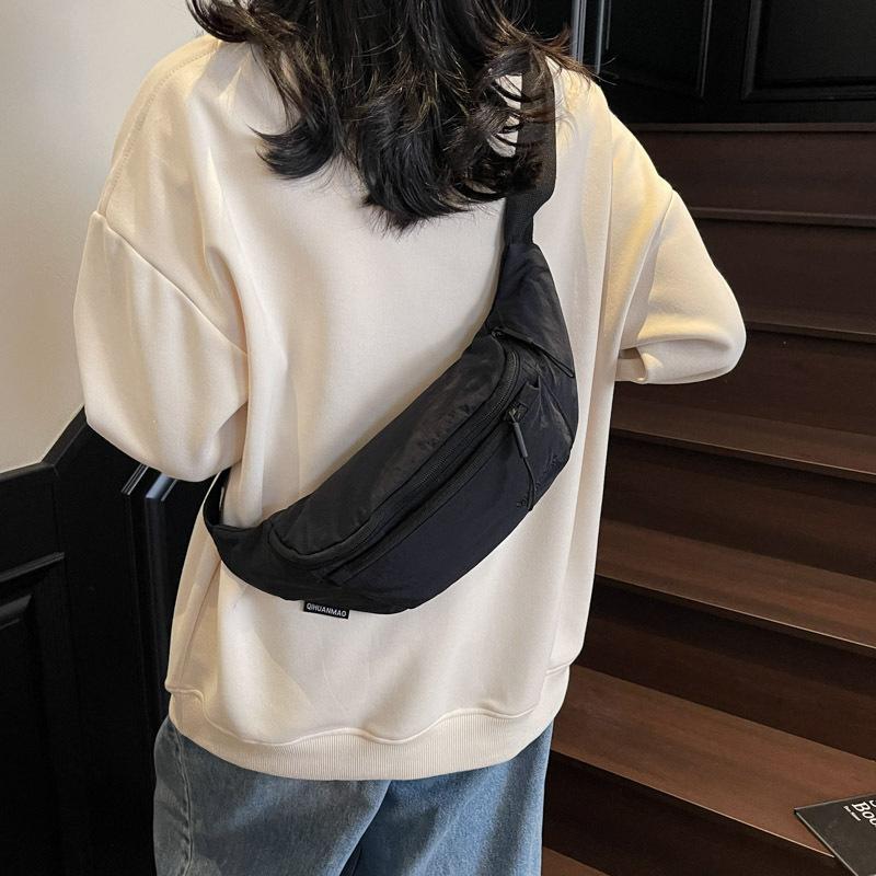 Fashion Trend Casual Simple Dumpling Bag 2025 Spring New Foreign Style Niche Design Women's Shoulder Messenger Bag