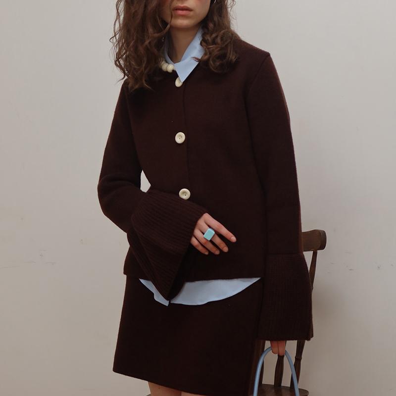 

Повседневный вязаный однотонный женский кардиган Модный расклешенный длинный рукав Однобортный с круглым вырезом Женский свитер Осень Женский трикотаж Новый L коричневый