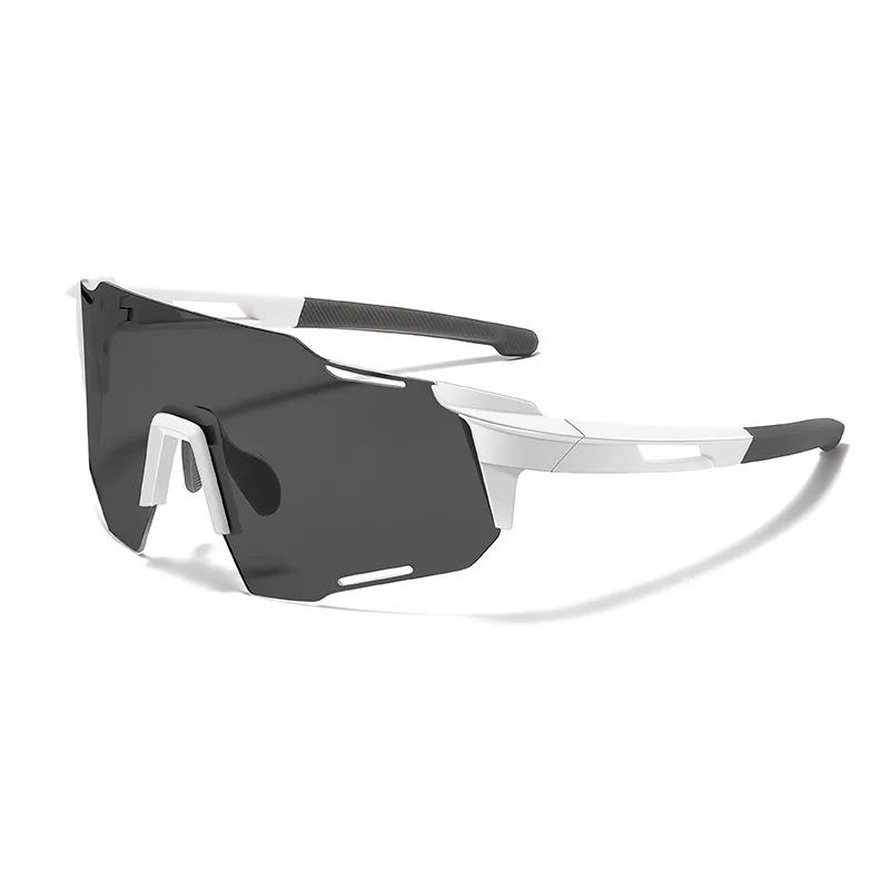Cycling Glasses Large Frame Outdoor Color Changing Sunglasses Running Windproof Sand Resistant UV Rays