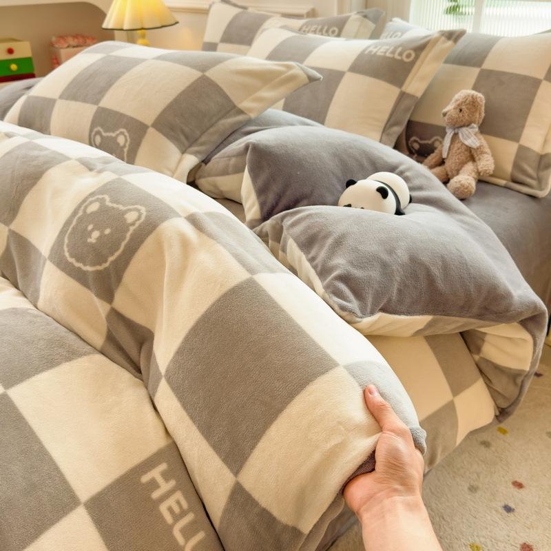 Thickened Milk Fleece Four-Piece Set Double-Sided Fleece Quilt Cover Coral Flannel Bed Sheet Quilt Cover Three-Piece Set Of Bed Hat