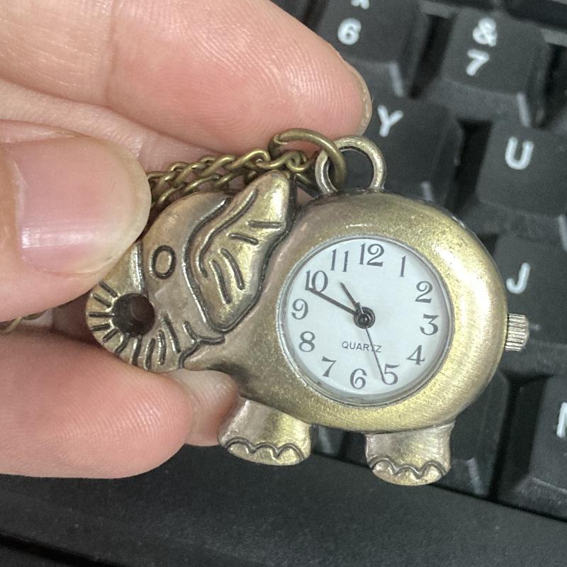 Retro Harry Potter Taschenuhr Anhänger - Klappdeckel, Digitalanzeige für Kinder & ältere Menschen