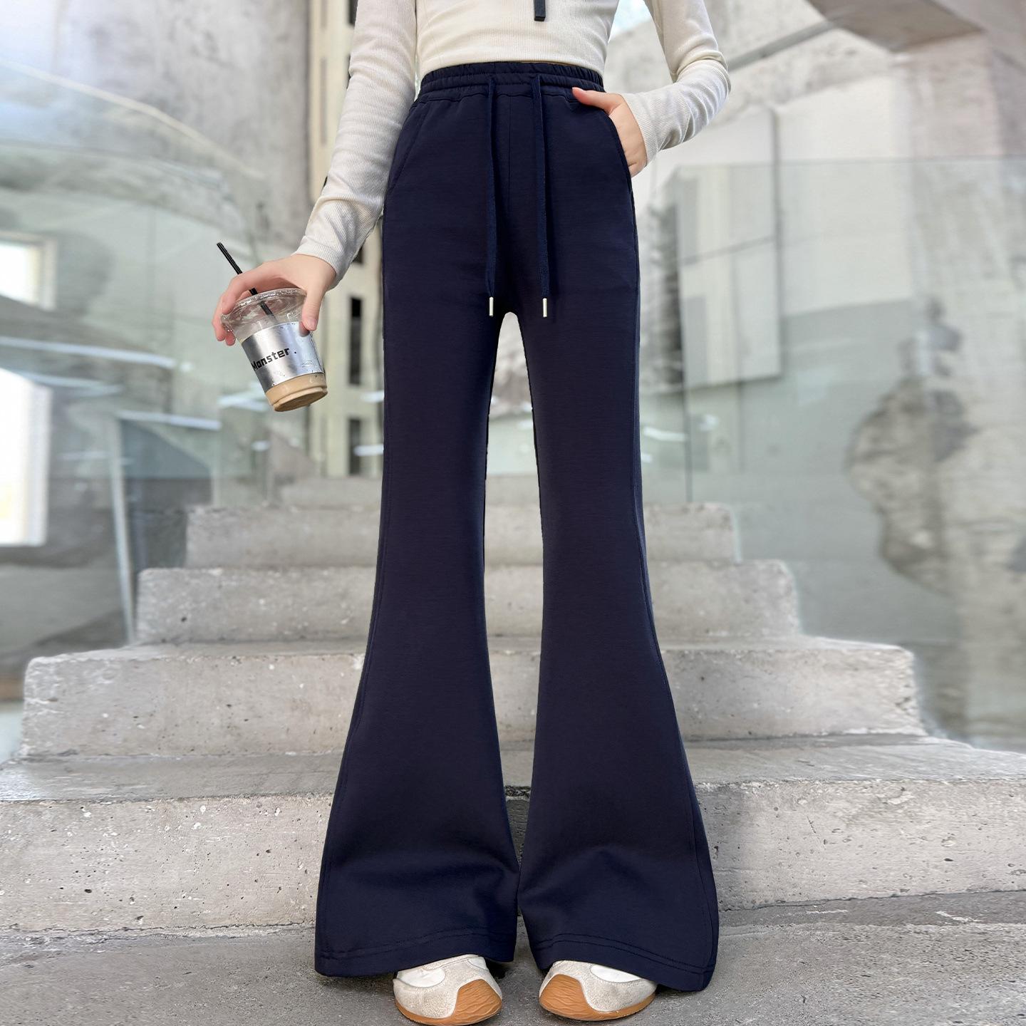 

2025 Девичьи микро расклешенные брюки-джоггеры с подковой - Весенне-осенний стиль, повседневные спортивные брюки для подростков 150 cm темно-синий