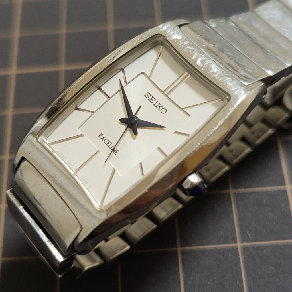SEIKO Exceline Rectangular Blue 3 New Management K26 [Working Condition] Watch, Hands, Hands, Battery