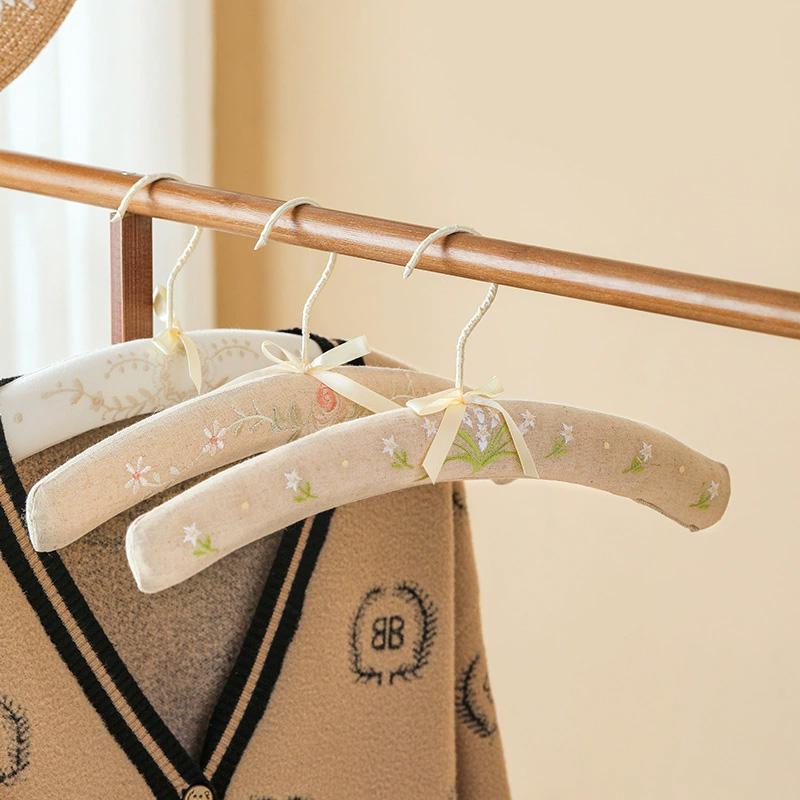 1Pc Wedding Clothes Hanger Photo Props Storage Full Dress Fabric Creative Embroidery Pattern Bow Ribbon