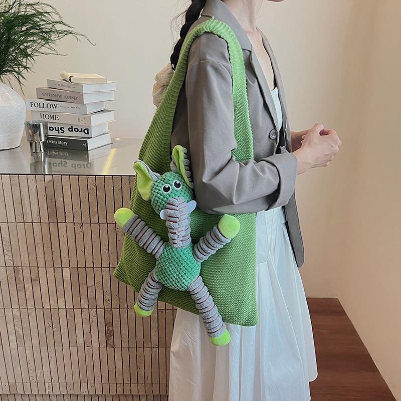 Lazy Wind Big Bag Women's 2025 New Trendy Fashion Knitted Shoulder Bag Large Capacity Commuter Tote Bag