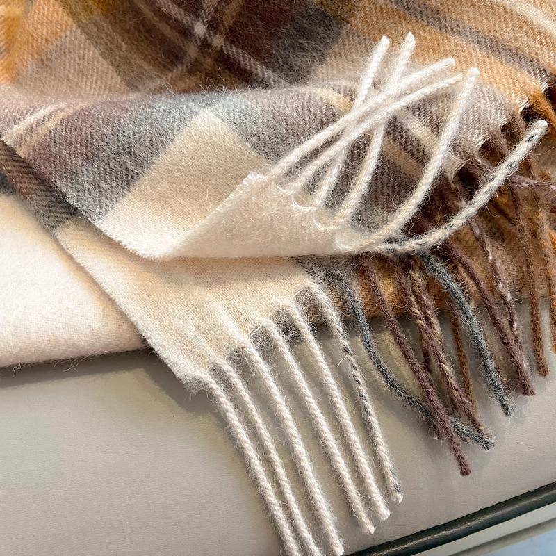 Classic 100 Wool Plaid Brown Scarf Unisex Couple Autumn and Winter Scarf Shawl