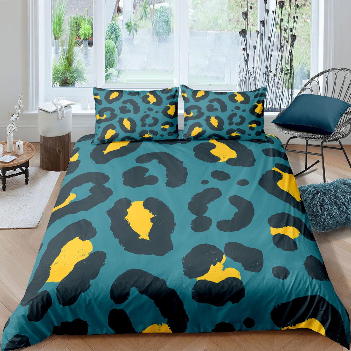 

Queen Duvet Cover Set, 3 Pieces Ultra Soft Cow Printed Comforter Cover Set With Zipper Closure and, Black White Pink (135x200cm)