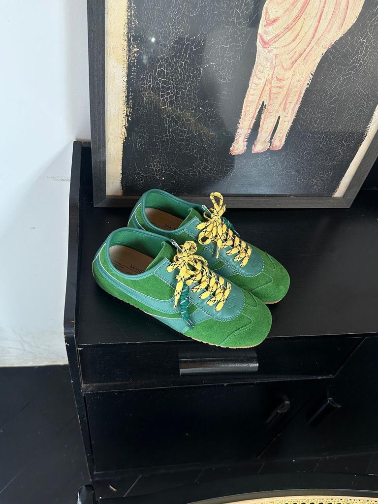 Retro Round Head Contrasting Color Lace-up Red Dexun Shoes 2025 New Casual Versatile Thick Baseplate Shoes Sports Forrest Gump Shoes