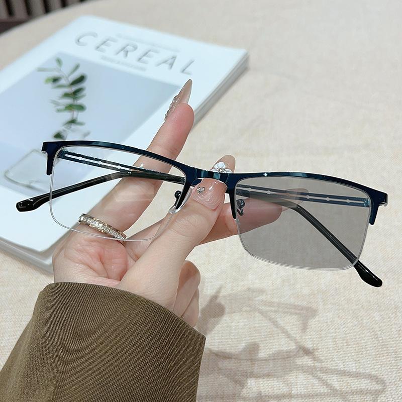 Fashionable Business Semi-Rimmed Photochromic Myopia Glasses Openwork Temple Unisex Eyeglasses 0 To -4.0