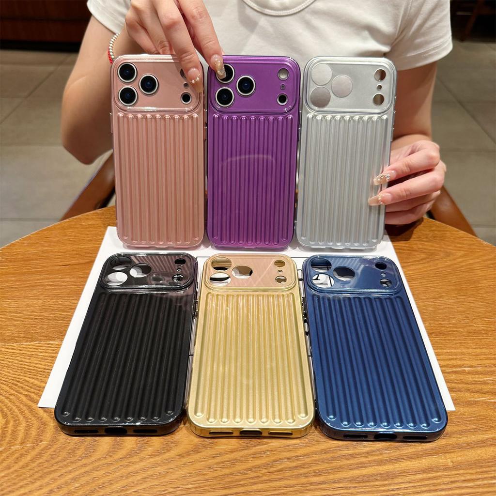 Fine Hole Vertical Pattern Light Column Shell for Apple 17PROMAX Mobile Phone Case Cooling Air Bag Anti-fall Shell Couple Mobile Phone Case