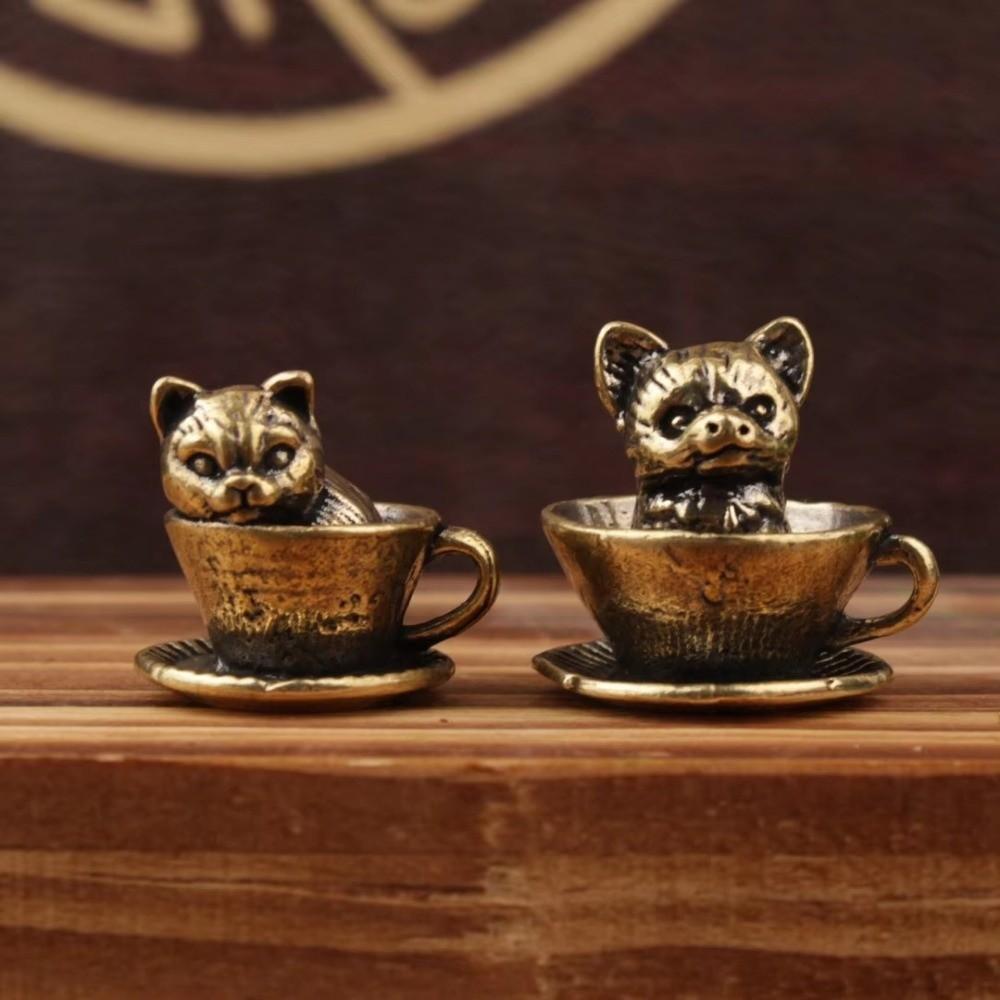 2pcs Exquisite Mini Coffee Cup Pet Figurines Brass Copper Carving Coffee Cup Pet Statue Cat Dog Sculpture Desk Ornaments