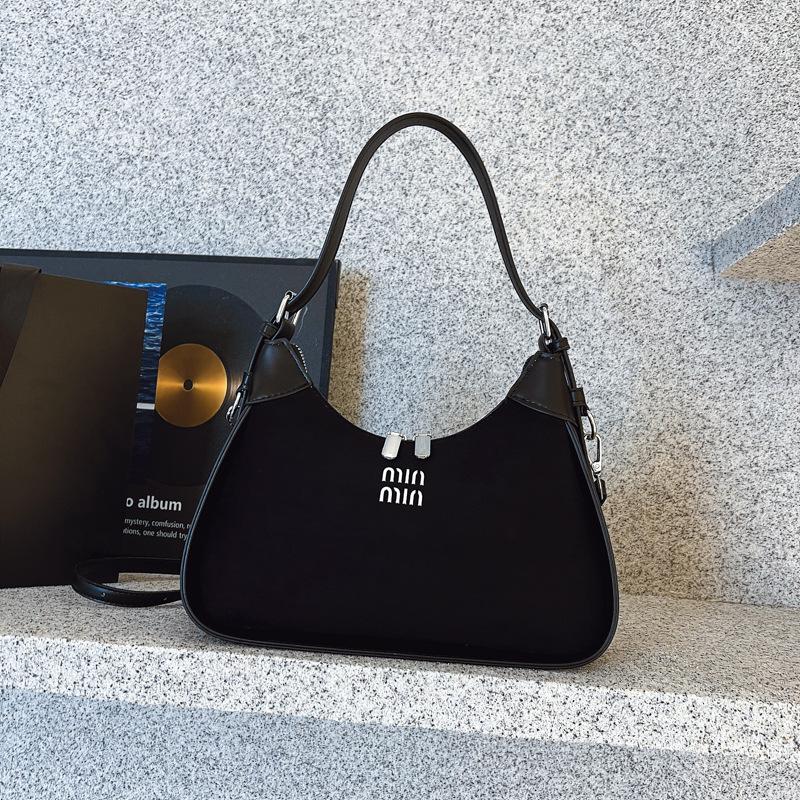 

Simple retro underarm bag 2025 autumn new fashion shoulder bag women s high value niche messenger bag trend чёрный