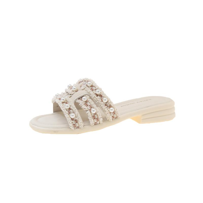 Soft-bottomed Pearl Xiaoxiangfeng Sandals Are Versatile 2025 Summer New Beach Season Thick-bottomed Slippers for Women's High-end Wear