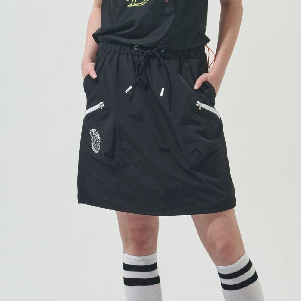 Blu Dot Volume Skirt Sports Bk 028