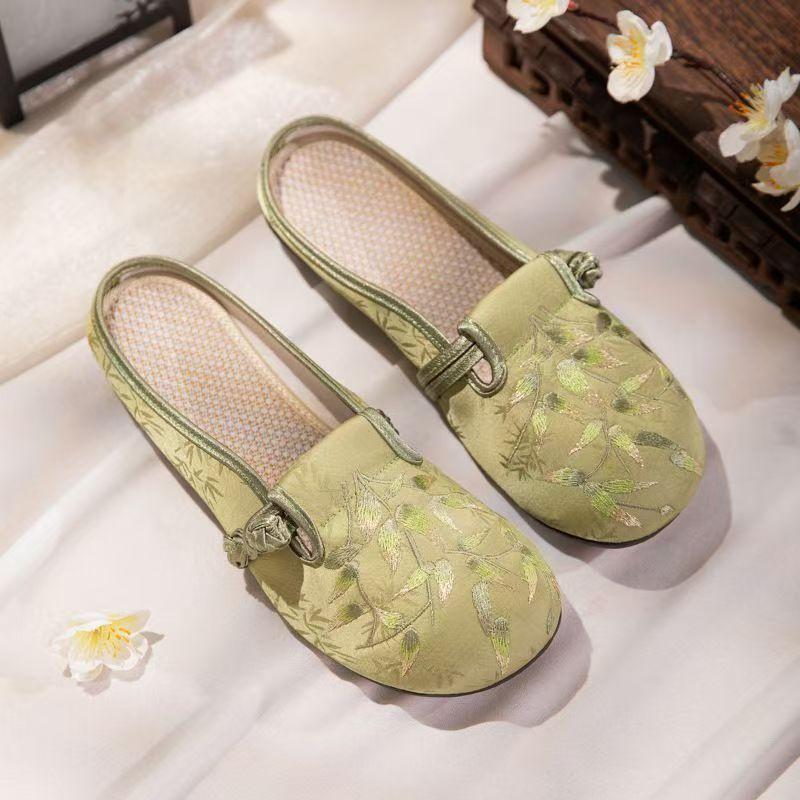Women's Ethnic Style Silk Flat sole Baotou Slippers Summer New Rubber Sole Non Slip Breathable Home Slipper Outdoor Half Slipper