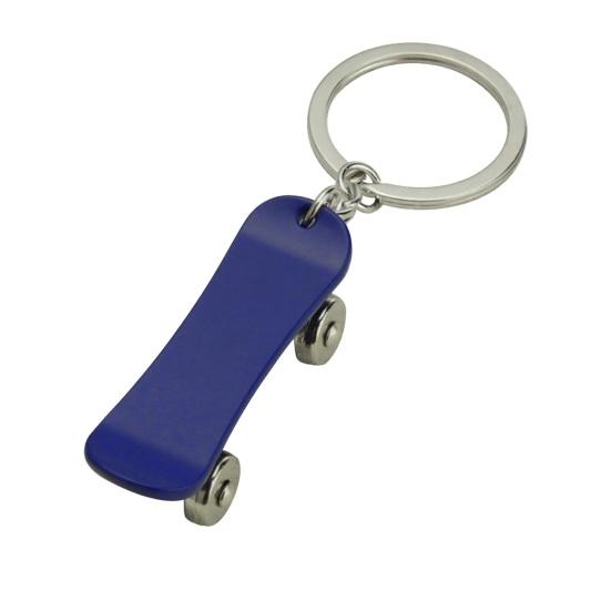 Skateboard Keychain Pendant Fingertip Decompression Keychain Portable Cool Skateboard Keychain for Skateboard Lovers