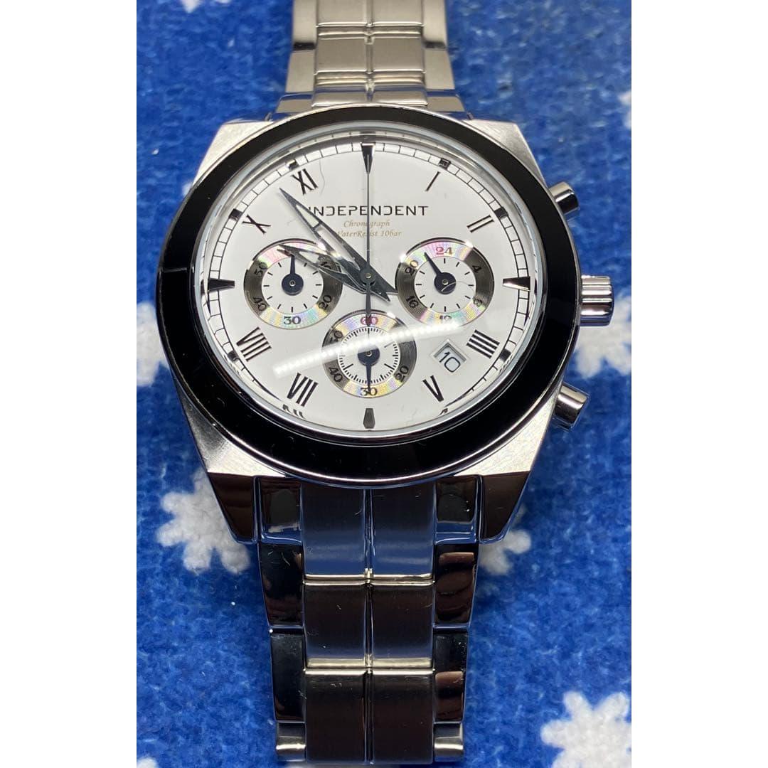 Used Very good condition with battery replaced Citizen INDEPENDENT chronograph wristwatch white dial