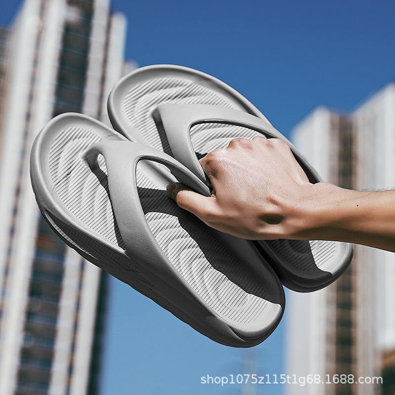 

Летние новые мужские шлепанцы, ловушки для ног, повседневный простой модный тренд, пляжные прохладные шлепанцы для ношения 44-45 серый