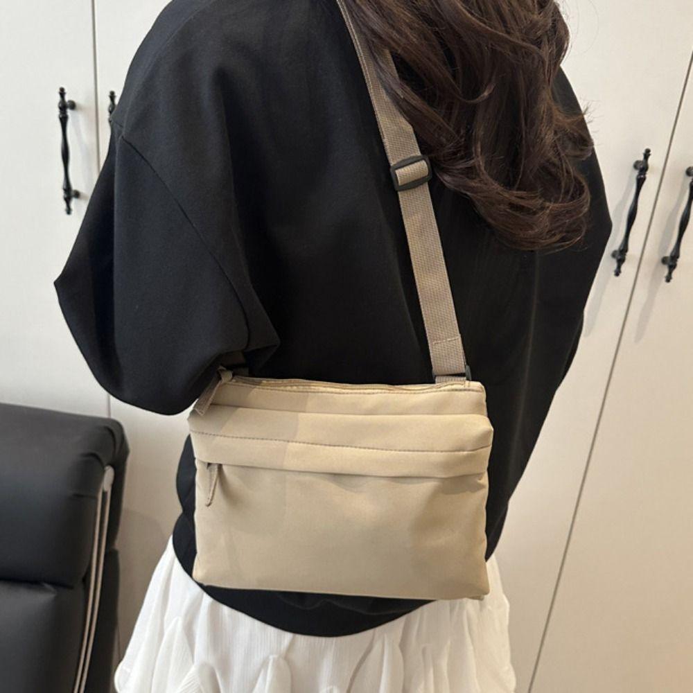 

Lightweight Canvas Messenger Bag Large Capacity Crossbody Bag Nylon Cloth Shoulder Bag Unisex білий