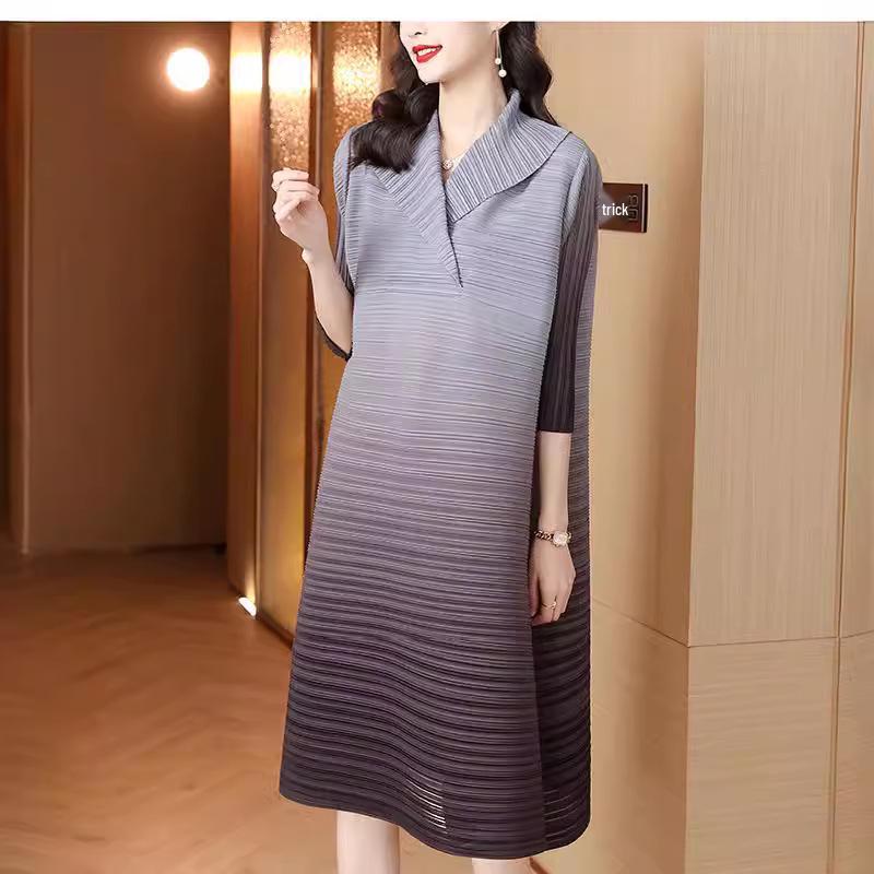 2025 Western-Style Spring/Summer Dress: European & American Loose Fit, Plus Size, Elegant & Fashionable