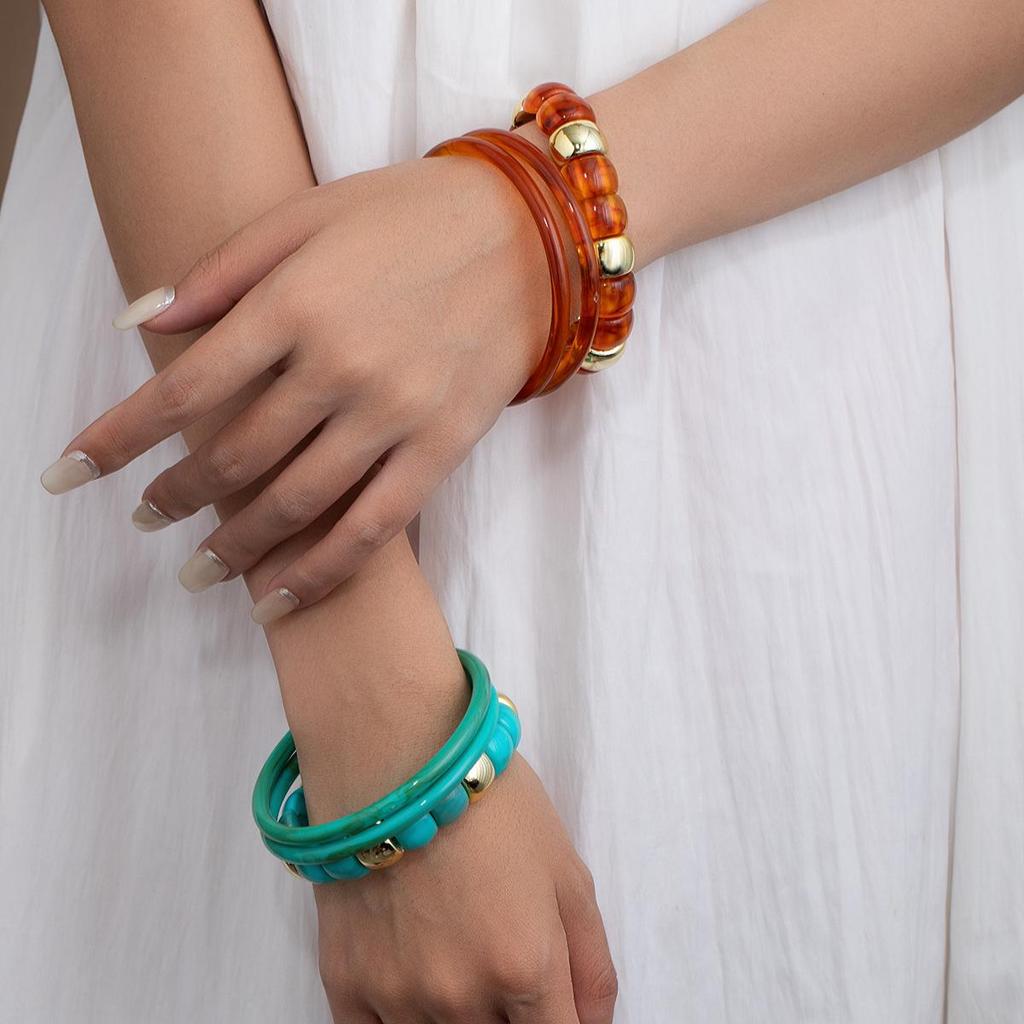 European & American Acrylic Geometric Oval Bracelet: Colorful Classic Stackable Bangle Jewelry for Women