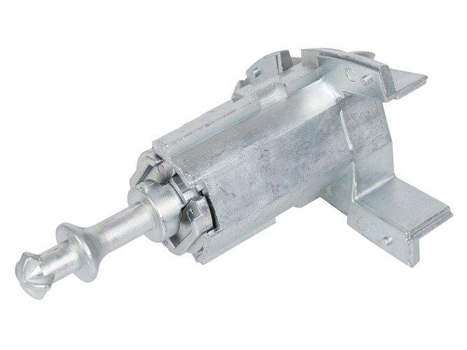 BMW X5 E53 99-06 Front Left Door Lock Insert