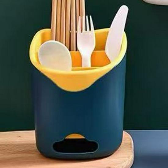 Punch-Free Wall-Mounted Chopstick and Spoon Holder - Plastic Drainage Kitchen Storage Rack