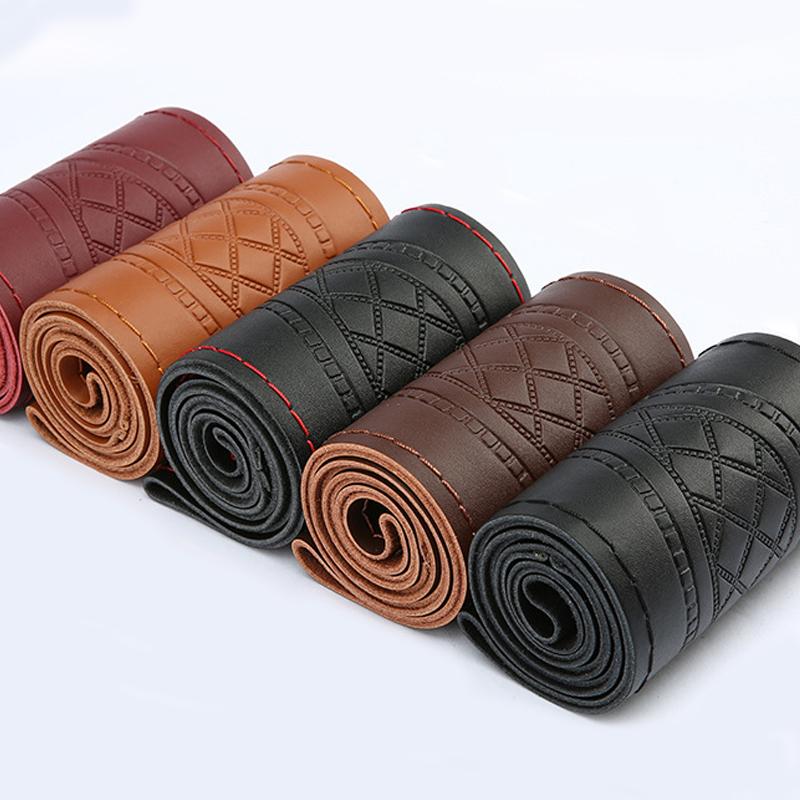 

Кожаный чехол на рулевое колесо автомобиля Универсальный нескользящий чехол на рулевое колесо Рулевое колесо Four Seasons Интерьер