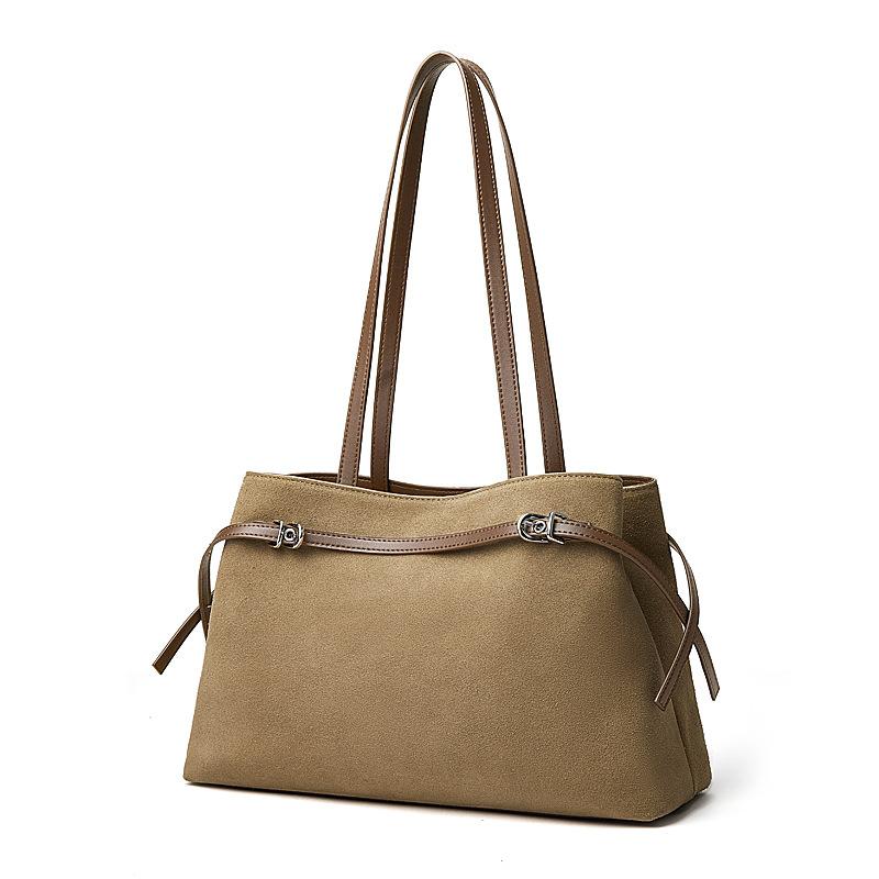 

Autumn and winter new cowhide premium matte texture women s bag commuting versatile large capacity suede retro portable messenger bag 34*11*22 абрикосовий