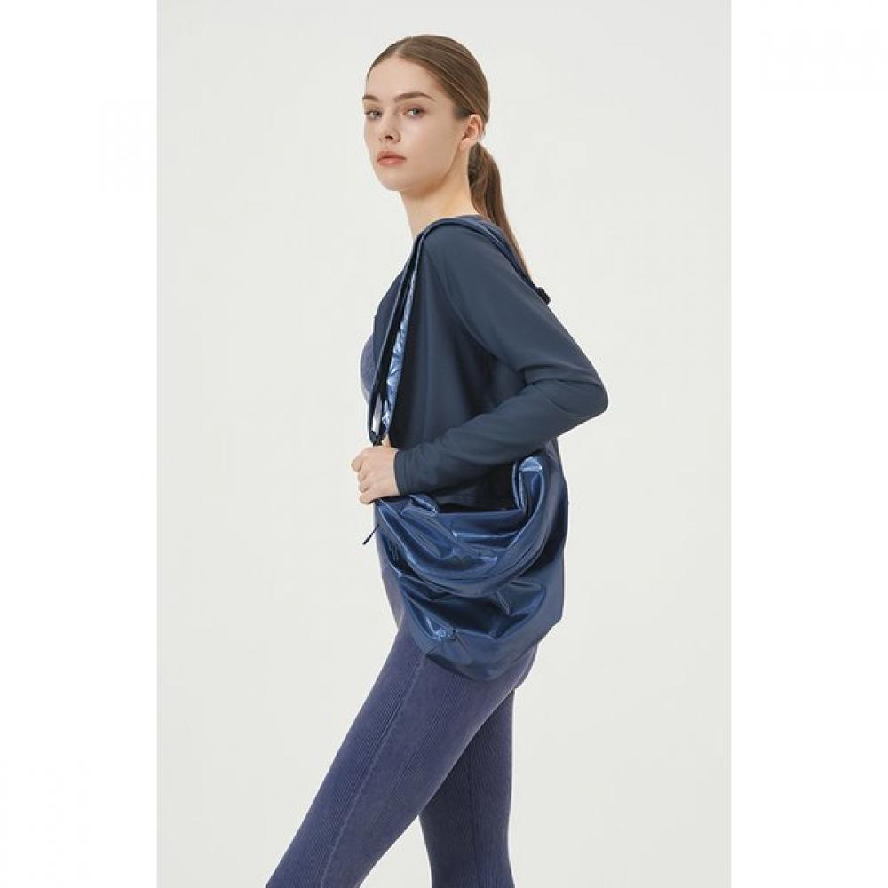 Huit Hobo Bag Htwbg5z01t