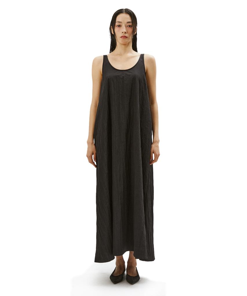 THREE TO EIGHTY Curved Maxi Dress (Black)
