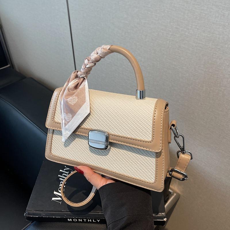 Popular contrasting bags women's new fashion versatile messenger bags portable small square bags