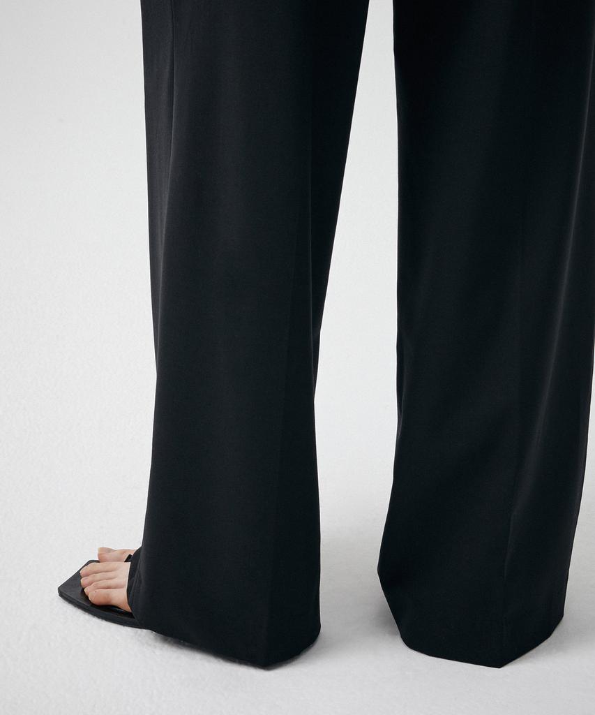 MUSINSA STANDARD WOMAN Women'S Summer Wool One-Pleat Wide Hidden Elastic Waist Slacks [Black]