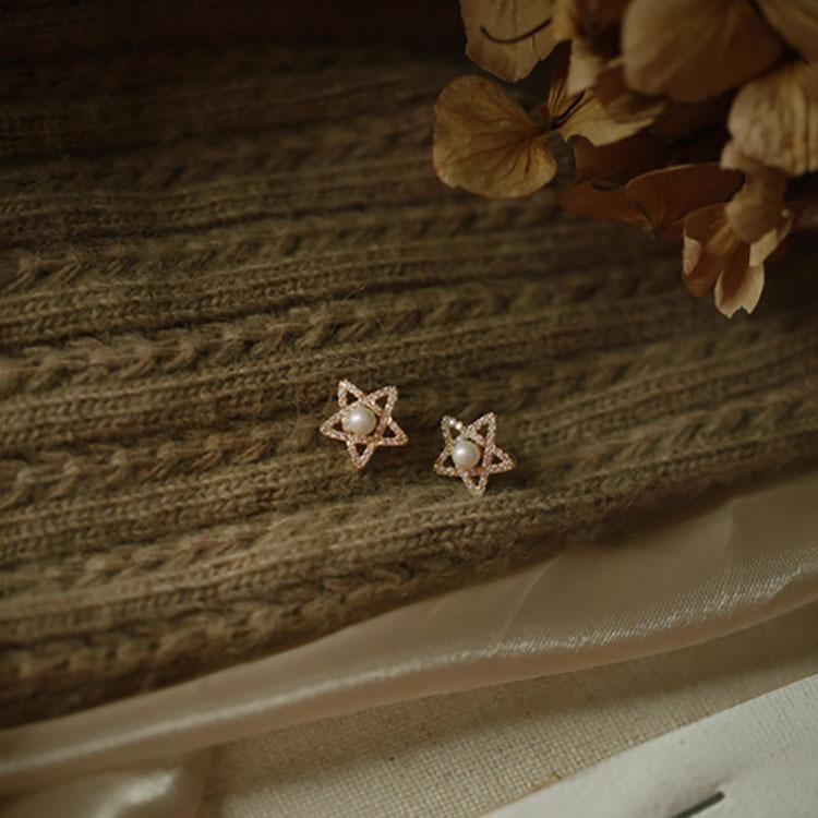 

Универсальные серьги-пусеты из позолоченного стерлингового серебра со звездой, жемчугом и бриллиантами 925 Silver