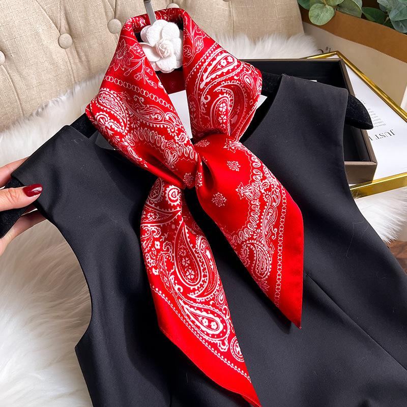 Blue Cherry Blossom Chessboard Mulberry Silk Scarf Female Simulation Silk Scarf Decorative Scarf Mom Shawl 70Cm Square Scarf
