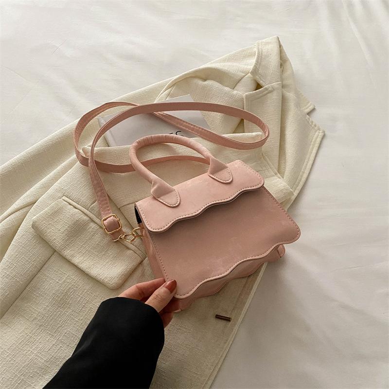 

Маленькая свежая сумка в иностранном стиле 2025 весна и лето на плечо, сумка-мессенджер, мини-кошелек для мелочи, корейская версия, маленькая квадратная сумка, женская сумка, тренд розовый