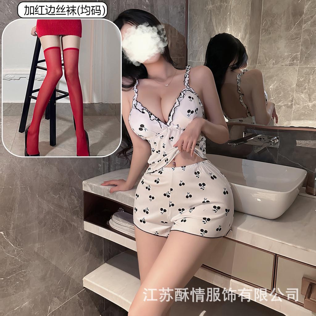 Crispy Cherry Floral Can Be Worn Outside, Sexy Suit, Free Suspender V-neck Plus Chest Pad Pajamas, Comfortable Home