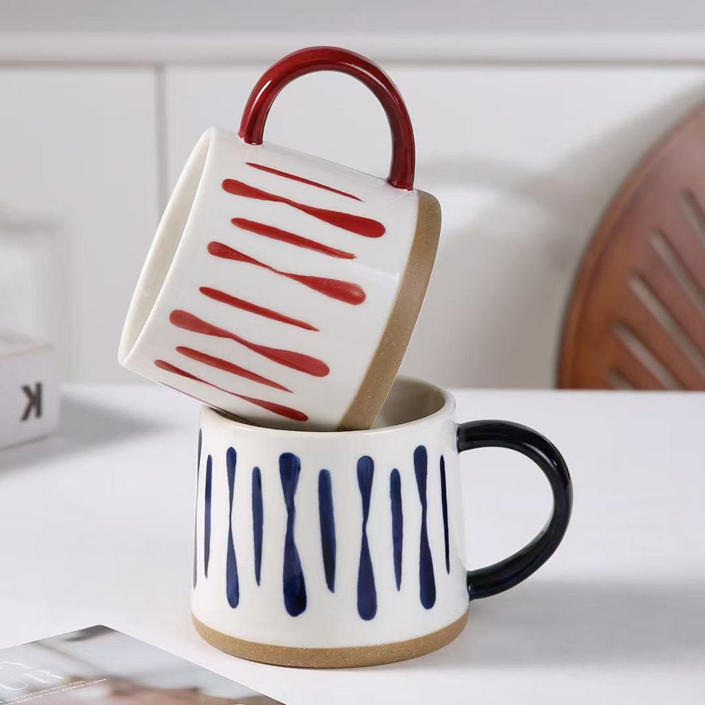 Designový smysl pro niku Hrníček Vysoká hodnota Akvarelový keramický hrnek Kamenina Hrníček pro pár Kancelářský hrnek na kávu Mléčný hrnek