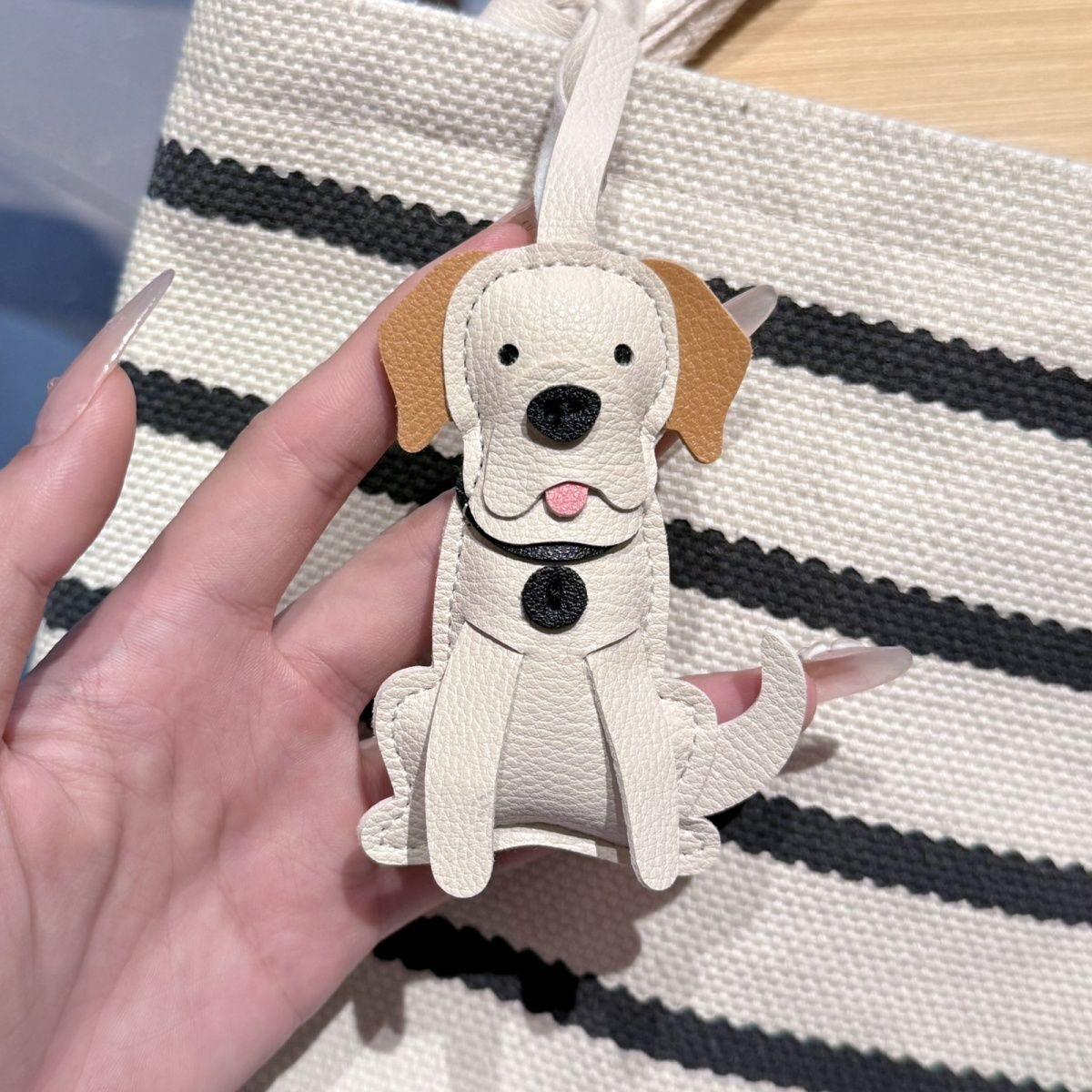 

Handmade Labrador Keychain Pendant Dog Bag Leather Charm Cute Key Holder Gift белый