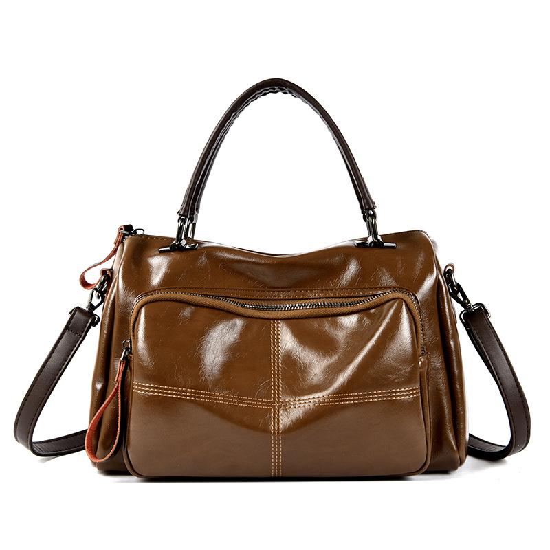 

Retro large-capacity women s handbag 2025 new simple and versatile casual commuter shoulder messenger bag