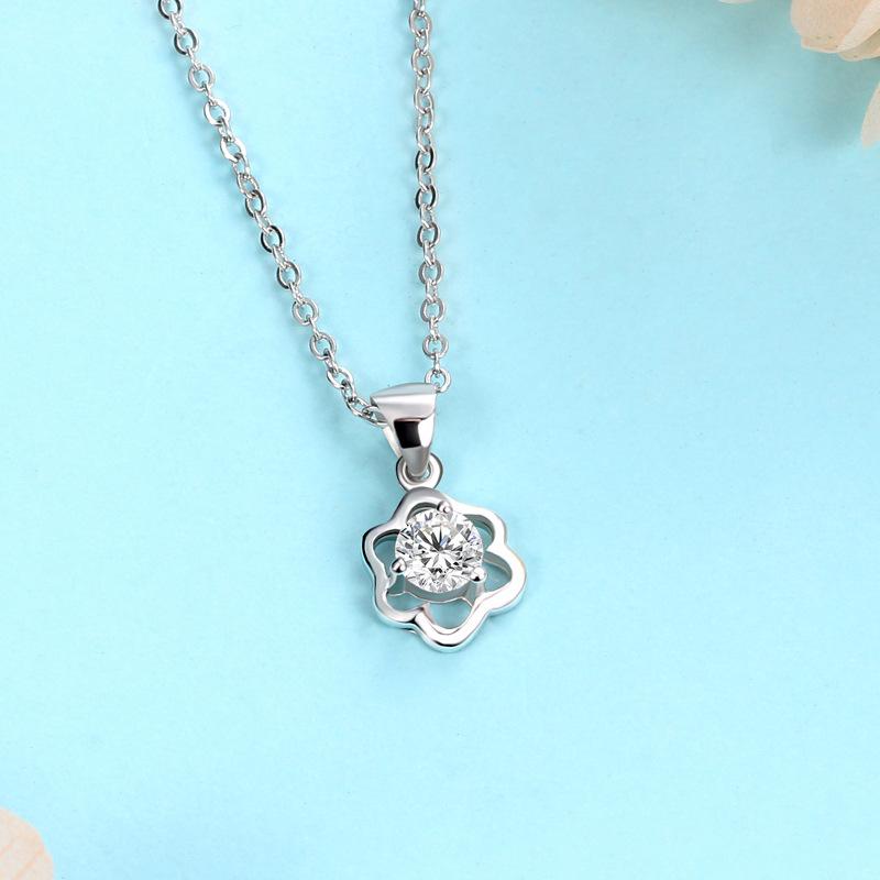 Rose Diamond Pendant Fashionable And Simple Korean Version Niche Design Necklace Women'S Valentine'S Day Gift Ins