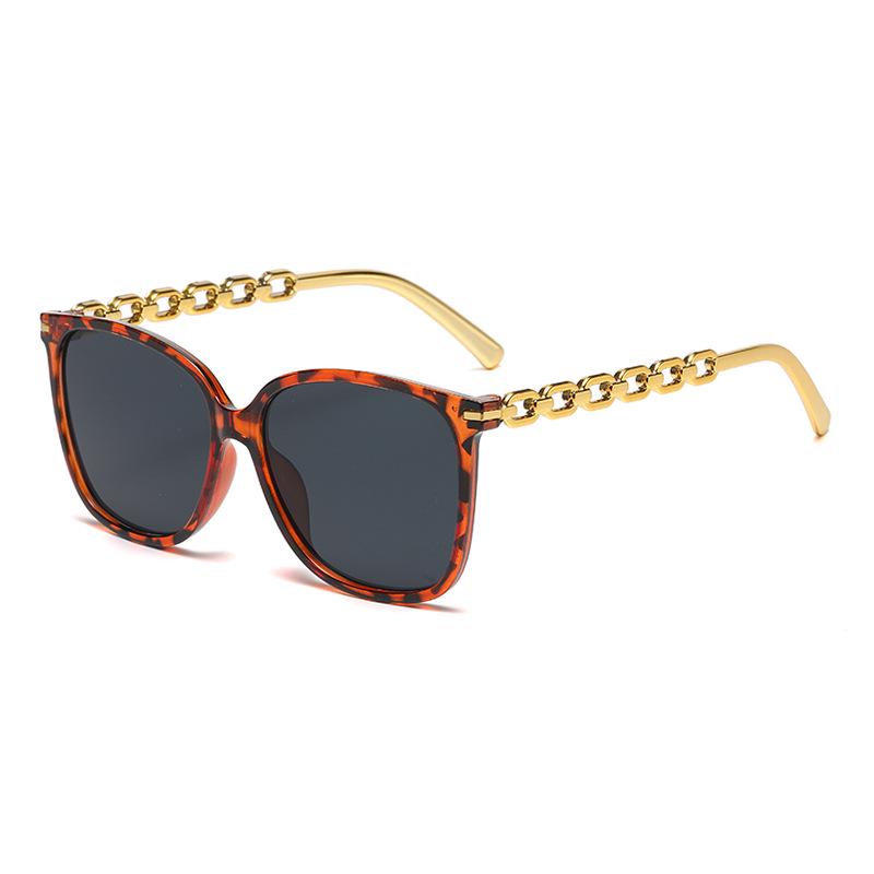 Retro Square Chain Sunglasses for Women - European & American Style, Large Frame, Trendy Street Fashion, High-End Feel, UV Protection