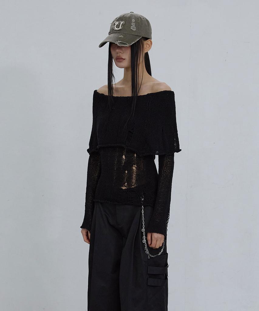 Uusoo Distressed Off-Shoulder Top_ Black