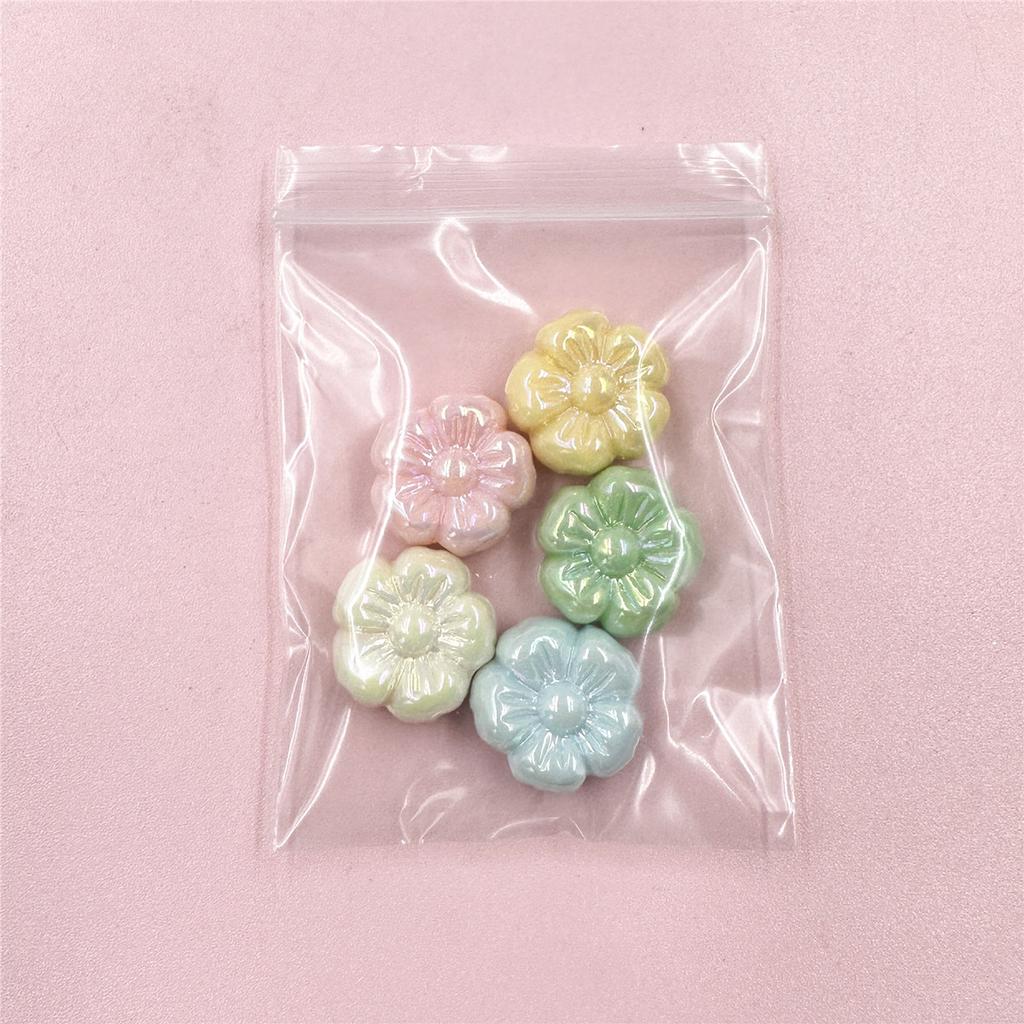 Ručně vyrobené 19,5 mm akrylové korálkové materiály s květy švestky pro výrobu náramků a náušnic, volné korálky, DIY šperkové doplňky, UV barevné pokovování 5 ks