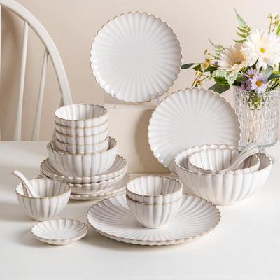 Französisches Danju-Glasur-Keramikschalen- und Teller-Set